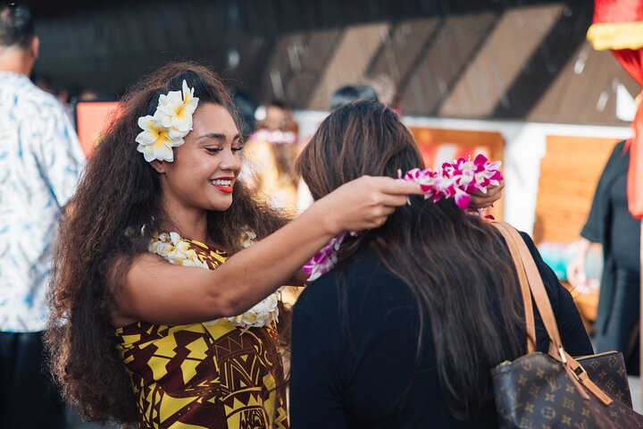 Paina Waikiki Luau at Waikiki Beach Marriott - photo
